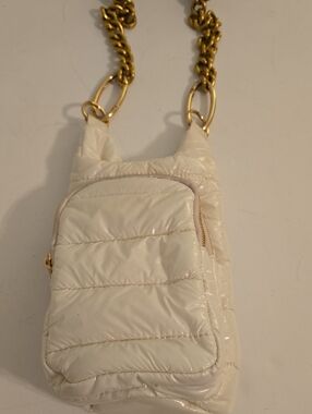 WanderFull Original Hydro Bag Crossbody to Hold Water and Phone